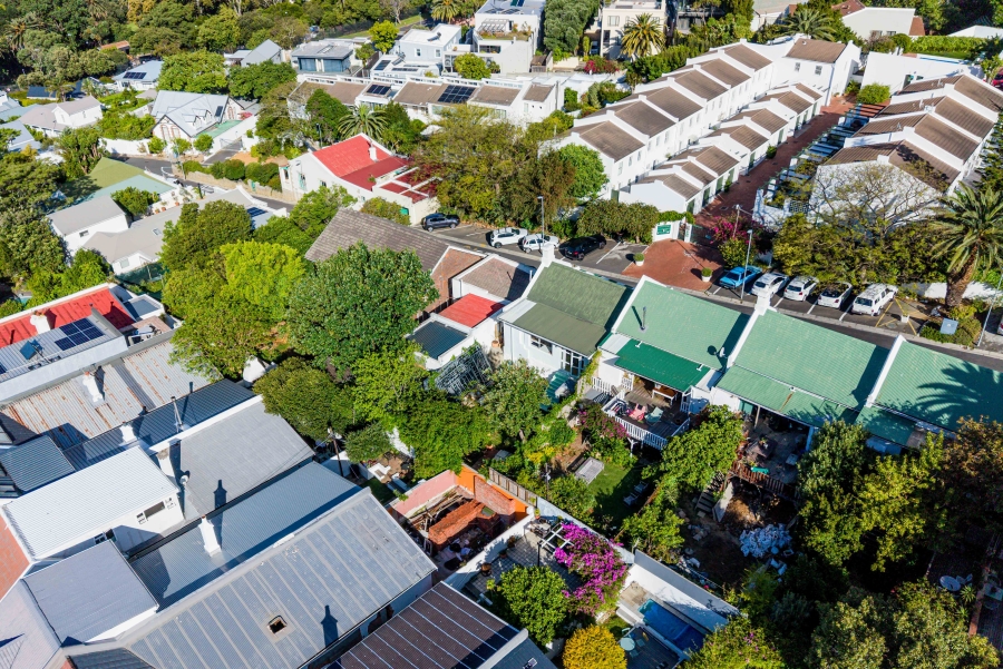 2 Bedroom Property for Sale in Oranjezicht Western Cape